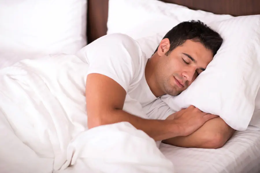 Apnee notturne, il pericolo dietro l’angolo per cervello e cuore