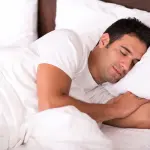 Apnee notturne, il pericolo dietro l’angolo per cervello e cuore